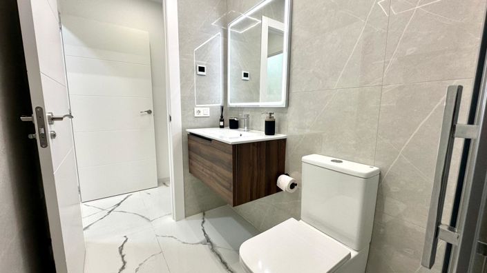 Image No.32-2 Bed Apartment for sale