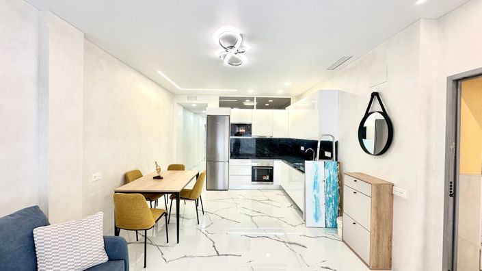 Image No.9-2 Bed Apartment for sale