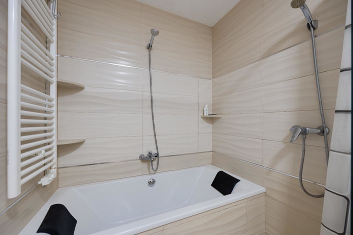 Image No.24-3 Bed Townhouse for sale