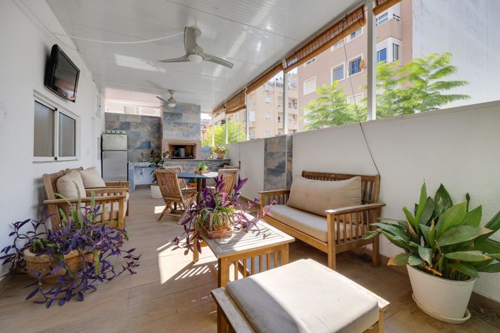 Image No.28-3 Bed Townhouse for sale