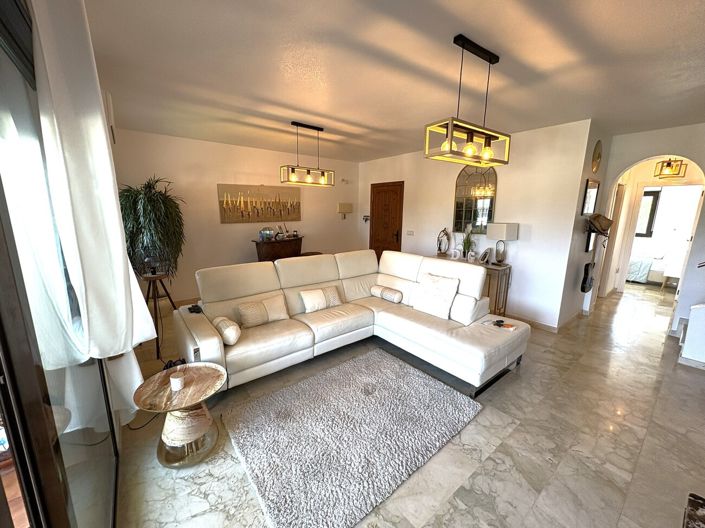 Image No.1-3 Bed Property for sale