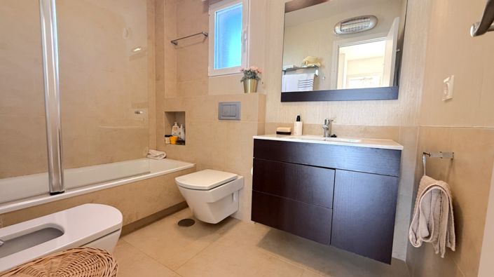 Image No.28-3 Bed Duplex for sale