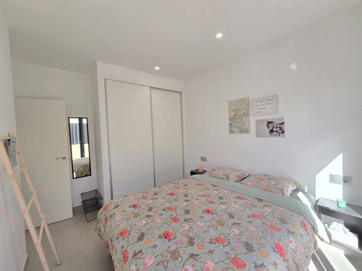 Image No.19-3 Bed Villa for sale