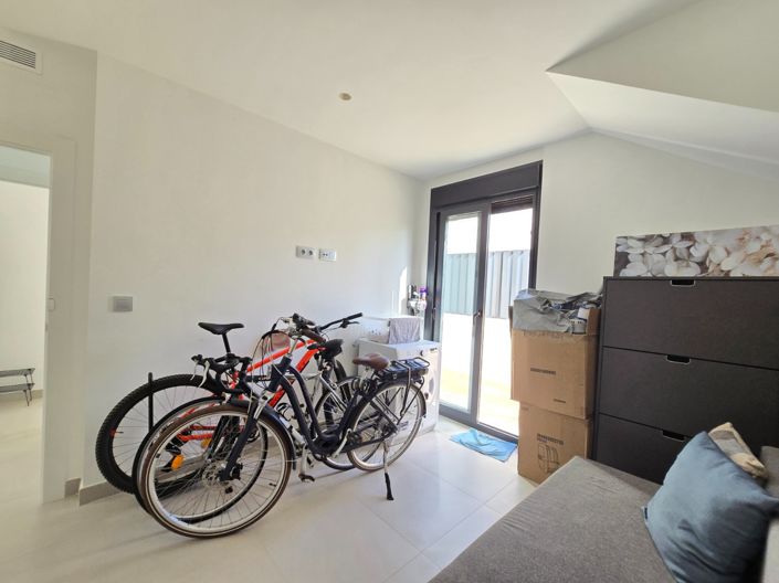 Image No.23-3 Bed Villa for sale