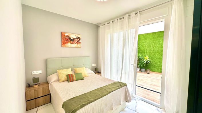Image No.1-Appartement de 2 chambres à vendre à Torrevieja