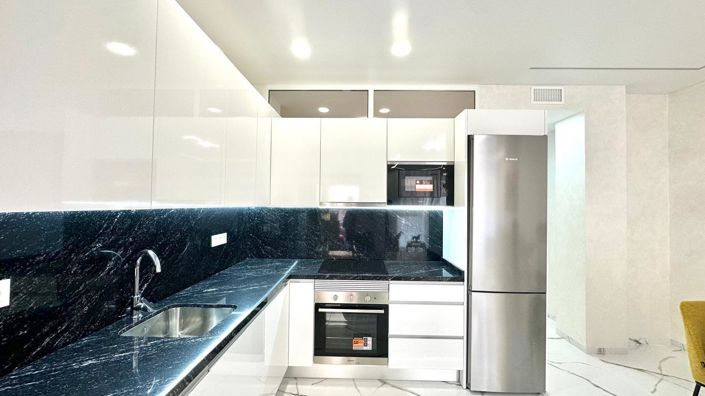 Image No.15-2 Bed Apartment for sale