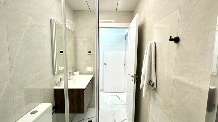 Image No.25-2 Bed Apartment for sale