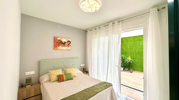 Image No.37-2 Bed Apartment for sale