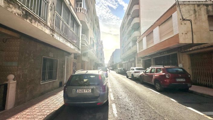 Image No.4-4 Bed Townhouse for sale