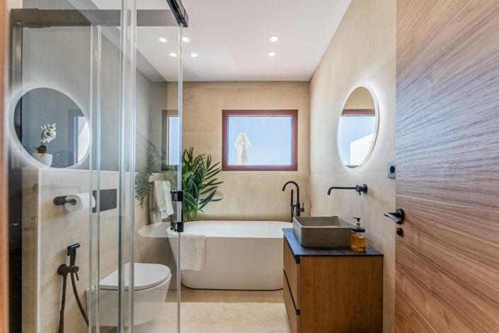 Image No.23-3 Bed Townhouse for sale