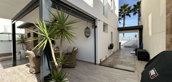 Image No.48-3 Bed Villa for sale