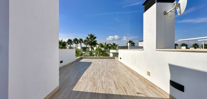 Image No.49-3 Bed Villa for sale