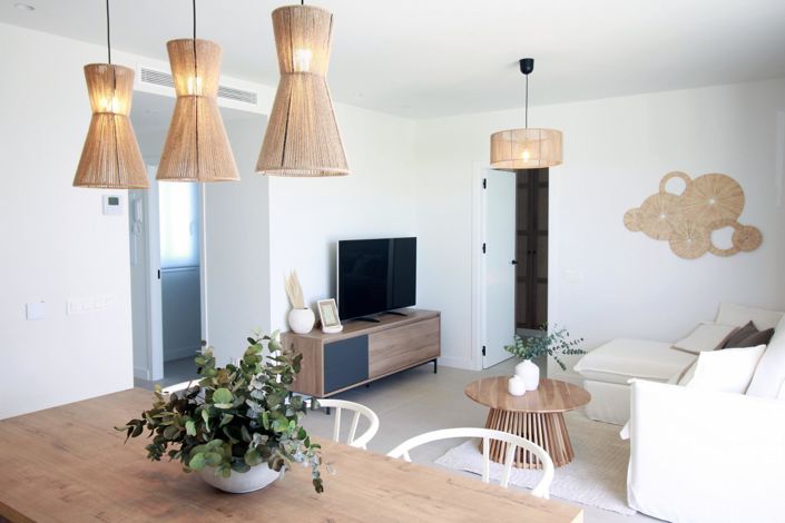 Image No.44-2 Bed House for sale