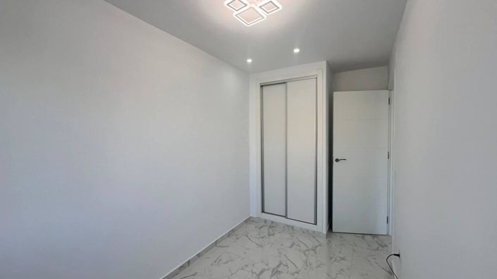 Image No.36-3 Bed Townhouse for sale