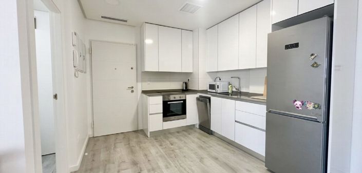 Image No.10-3 Bed Apartment for sale