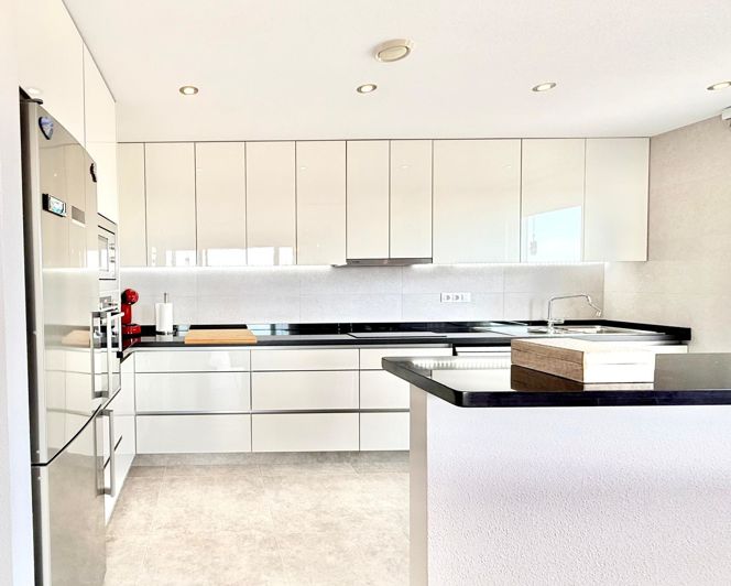 Image No.14-3 Bed Apartment for sale