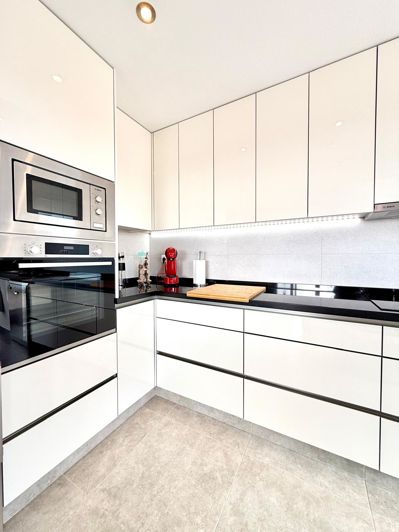 Image No.20-3 Bed Apartment for sale