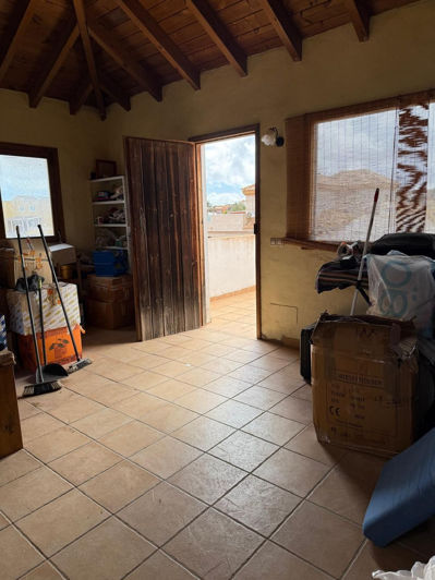 Image No.20-4 Bed House for sale