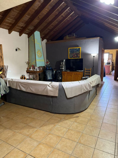 Image No.6-4 Bed House for sale