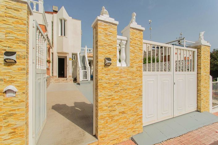 Image No.1-Maison de 4 chambres à vendre à Orihuela