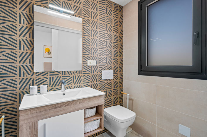 Image No.24-2 Bed Apartment for sale