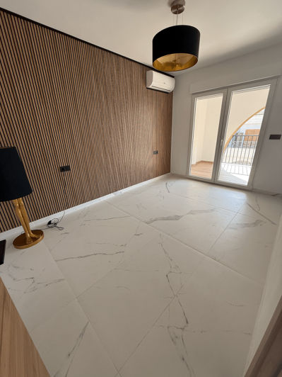 Image No.12-2 Bed Property for sale