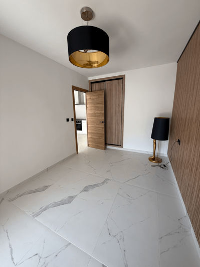 Image No.14-2 Bed Property for sale