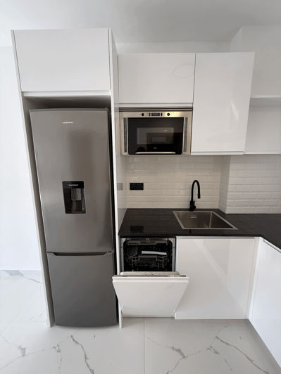 Image No.4-2 Bed Property for sale