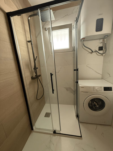 Image No.8-2 Bed Property for sale