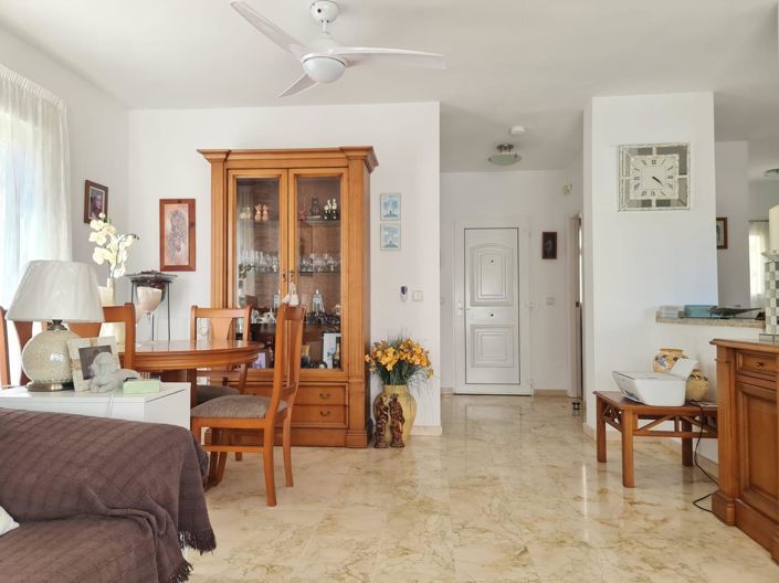 Image No.9-3 Bed Villa for sale