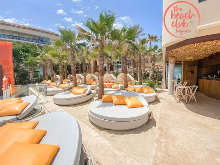 Image No.31-2 Bed Apartment for sale