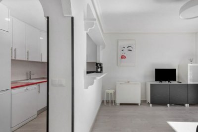 68f7985dbeaf21757782540163