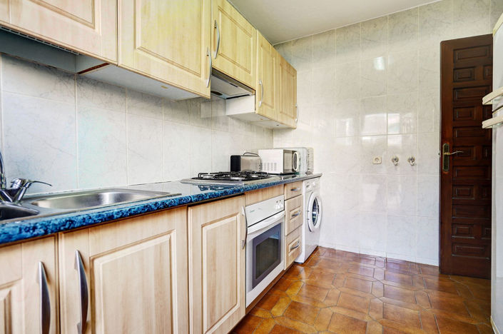 Image No.5-2 Bed Townhouse for sale