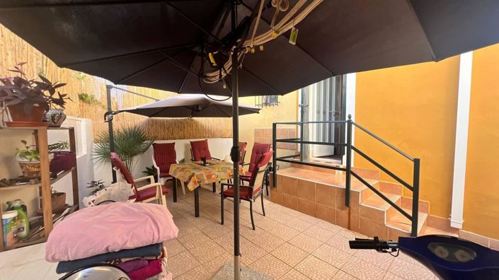 Image No.15-3 Bed Townhouse for sale