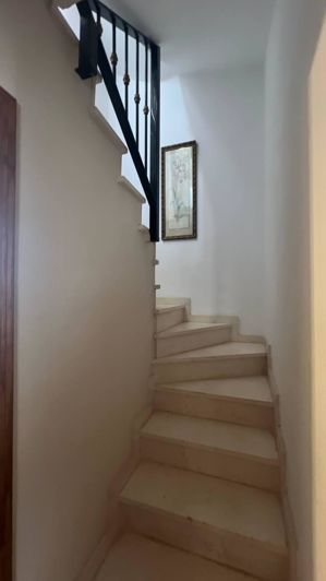 Image No.18-3 Bed Townhouse for sale