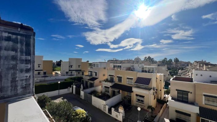 Image No.40-3 Bed Townhouse for sale