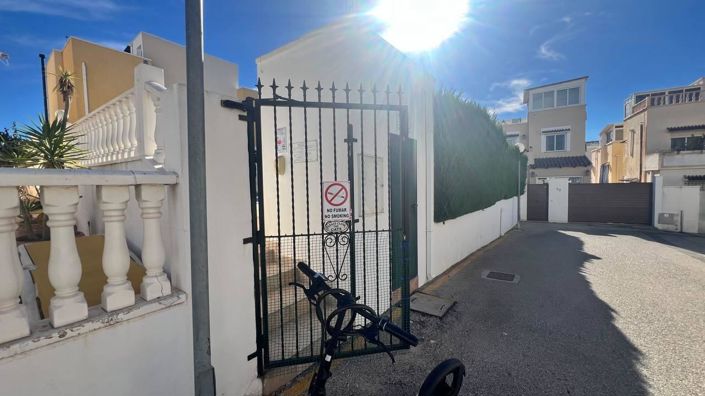 Image No.41-3 Bed Townhouse for sale