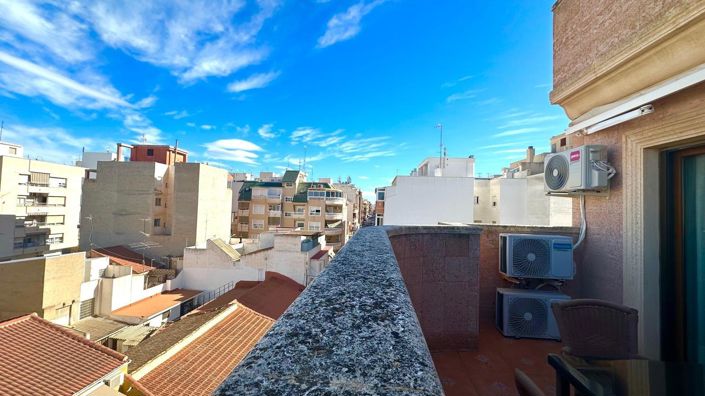 Image No.21-2 Bed Apartment for sale