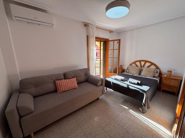 Image No.6-Appartement de 2 chambres à vendre à Torrevieja