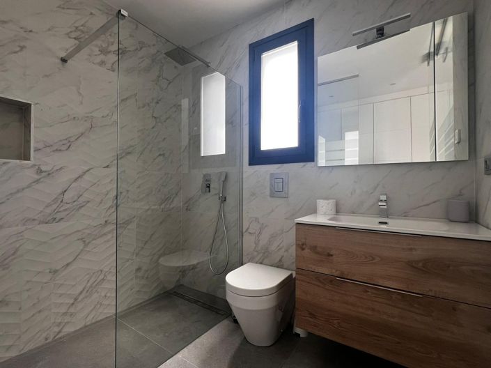 Image No.29-5 Bed Villa for sale