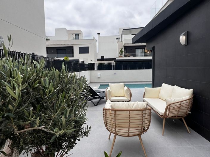 Image No.34-5 Bed Villa for sale