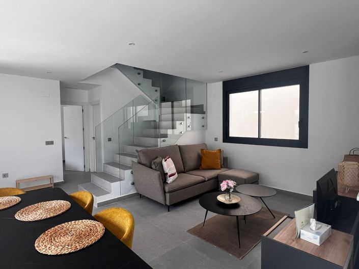 Image No.9-5 Bed Villa for sale