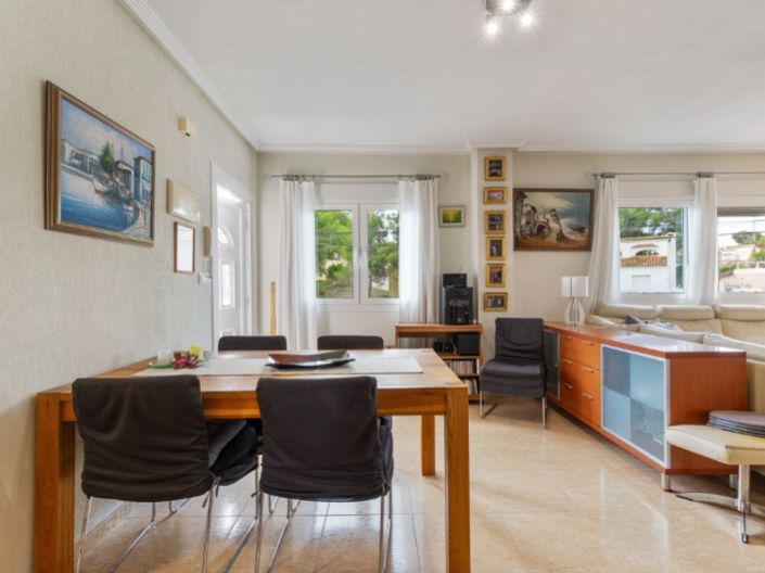 Image No.12-2 Bed Apartment for sale