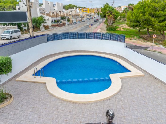 Image No.28-2 Bed Apartment for sale