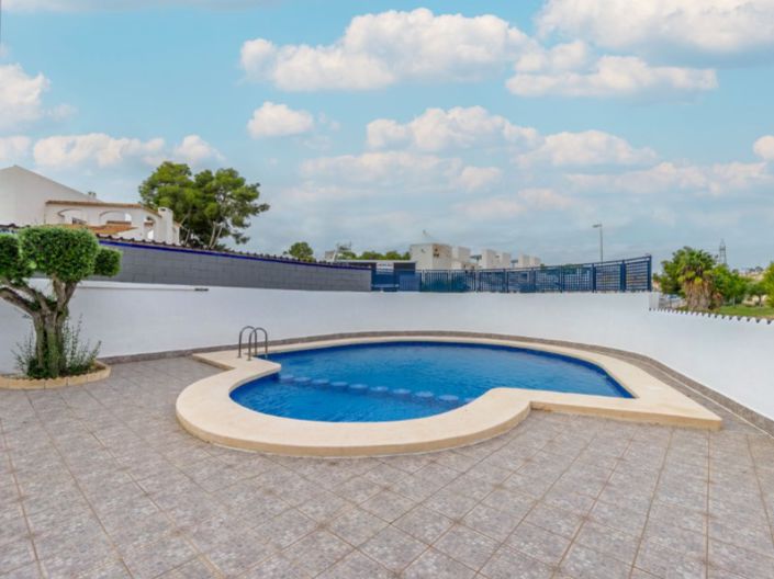 Image No.29-2 Bed Apartment for sale