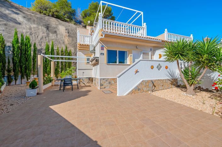 Image No.1-2 Bed House for sale