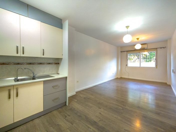 Image No.1-3 Bed Apartment for sale