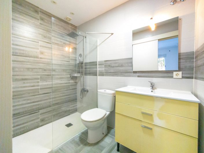 Image No.12-3 Bed Apartment for sale