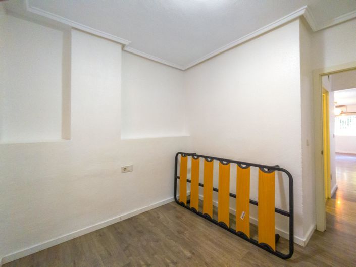 Image No.14-3 Bed Apartment for sale