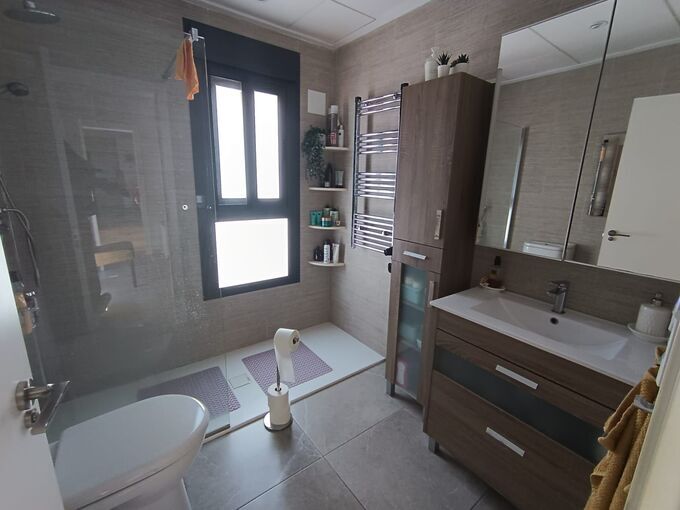 Image No.9-2 Bed Villa for sale